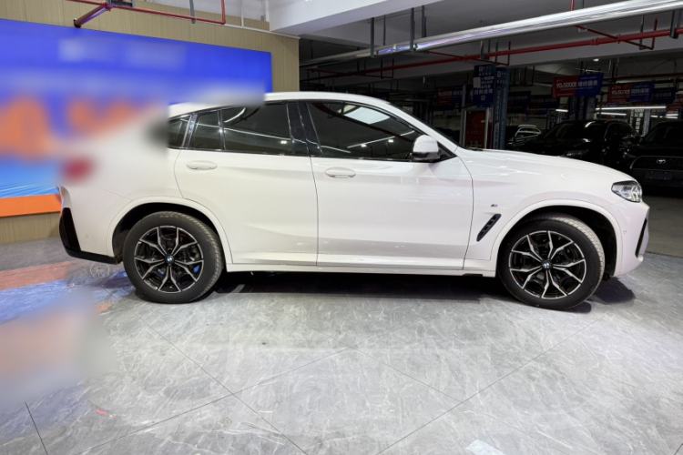 Used BMW X4 2022 xDrive 25i M Sport Package Exterior 3
