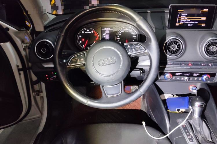 Used Audi A3 2014 Sportback 35 TFSI Automatic Comfort Model Steering Wheel