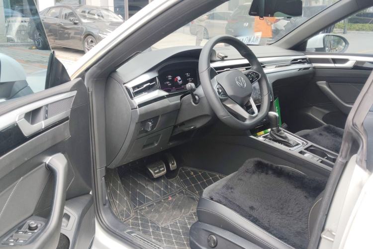 Used Volkswagen FAW-Volkswagen CC 2023 330TSI Ignite Edition
