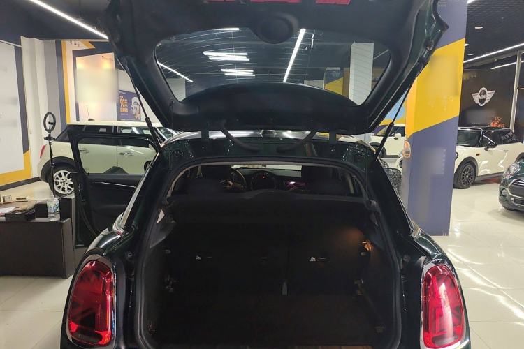 Used MINI MINI 2018 1.5T COOPER Classic Edition Five-Door Version