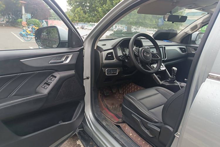 Used Great Wall Poer 2019 2.0T Commercial Version Manual Diesel Two-Wheel Drive Elite Long-Box GW4D20M Driver Seat