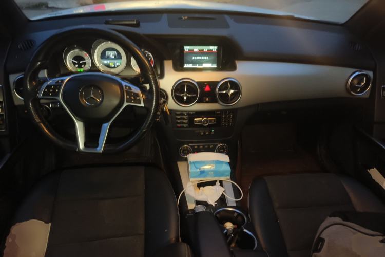 Used Mercedes-Benz GLK-Class 2015 GLK 260 4MATIC Dynamic Edition Ultimate Version
