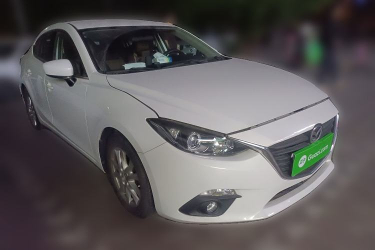 Used Mazda 3 Axela 2016 Sedan 1.5L Manual Comfort Model

