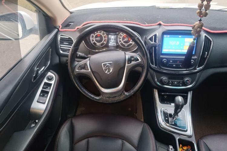 Used Baojun 560 2016 1.8L iAMT Luxury Model