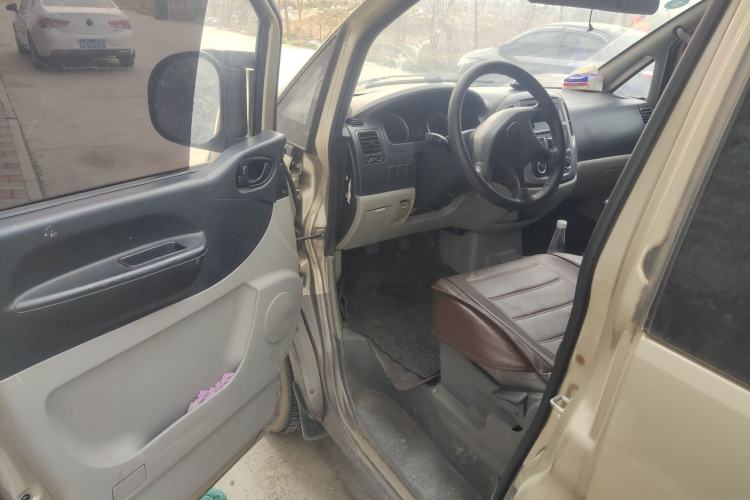 Used FORTHING Lingzhi 2015 M3 1.6L 7-Seater Comfort Model