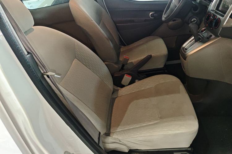 Used Nissan NV200 2018 1.6L CVT Luxury Model
