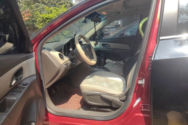 Used Chevrolet Cruze 2015 1.5L Classic SE MT
