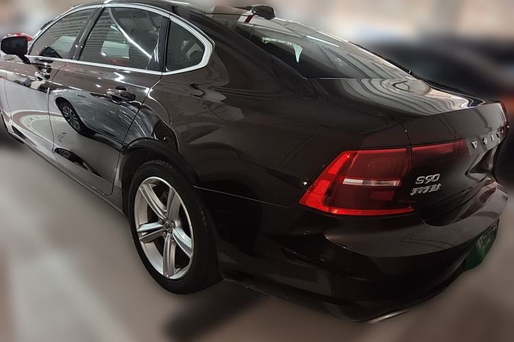 Used Volvo S90 2018 T4 Zhiyuan Edition