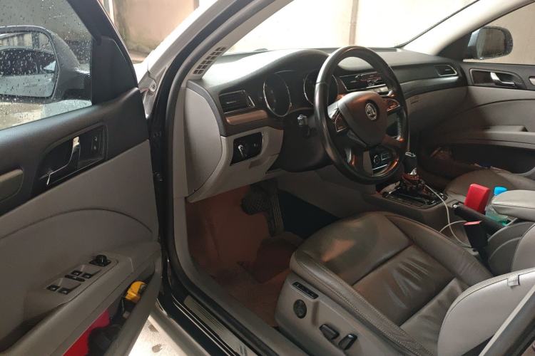 Used Skoda Superb 2013 1.8TSI Automatic Yashi Edition
