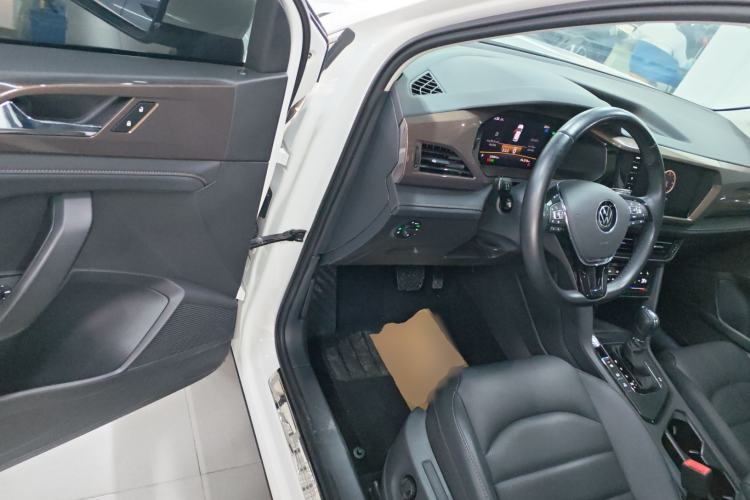 Used Volkswagen Tharu 2022 330TSI Four-Wheel Drive Luxury Edition