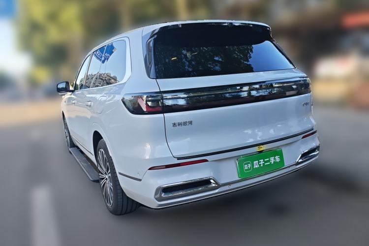 Used Geely Galaxy M9 2025 Model 210km Four-Wheel-Drive Leading Edition