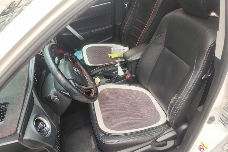 Used Toyota Corolla 2017 Revised Dual-Engine 1.8L E-CVT Leading Edition Left Front Seat