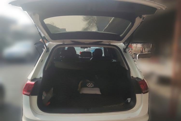 Used Volkswagen Tiguan L 2020 330TSI Automatic Two-Wheel Drive Panoramic Comfort Edition China VI Standard