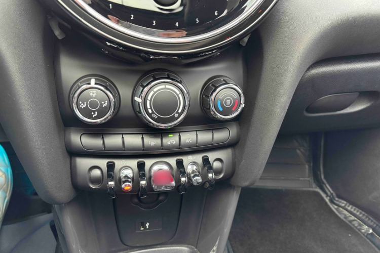 Used MINI MINI 2023 1.5T ONE