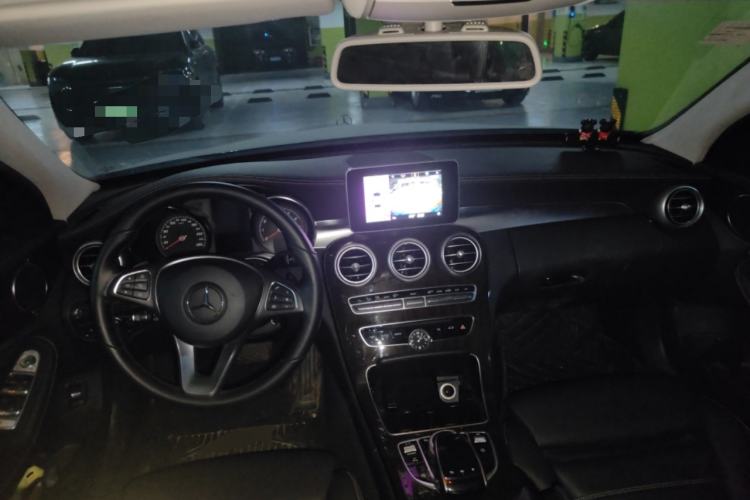 Used Mercedes-Benz C-Class 2017 Facelifted C 180 L Stylish Edition Center Console