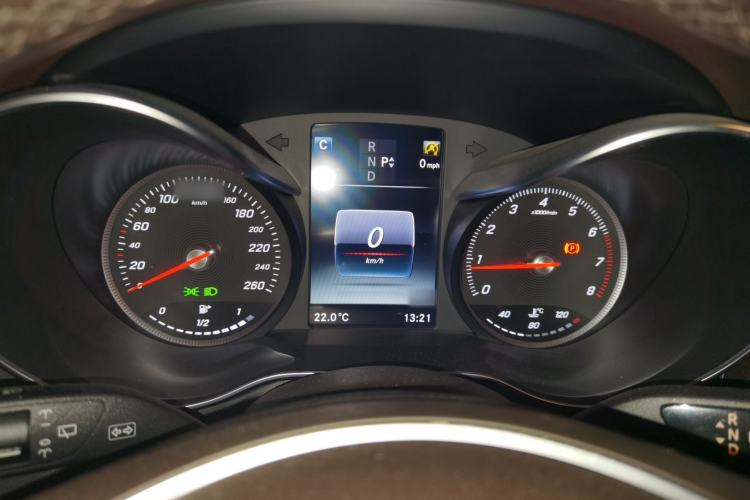 Used Mercedes-Benz GLC 2016 GLC 300 4MATIC Dynamic Model Instrument Cluster