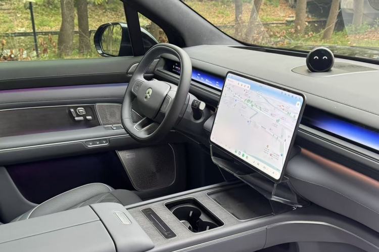 Used Nio ES8 2026 Model 6-seat Executive Signature Edition Interior 2