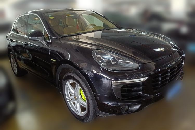 Used Porsche Cayenne E-Hybrid 2015 Cayenne S E-Hybrid 3.0T Front Right 45 Deg