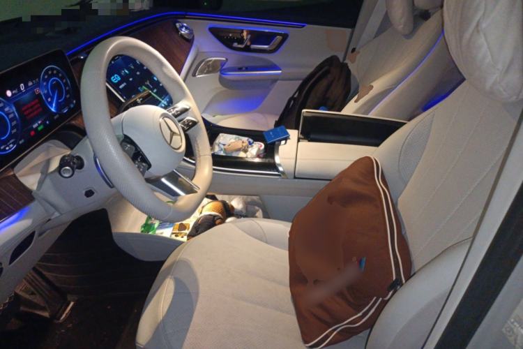 Used Mercedes-Benz EQE SUV 2023 350 4MATIC Luxury Edition Left Front Seat