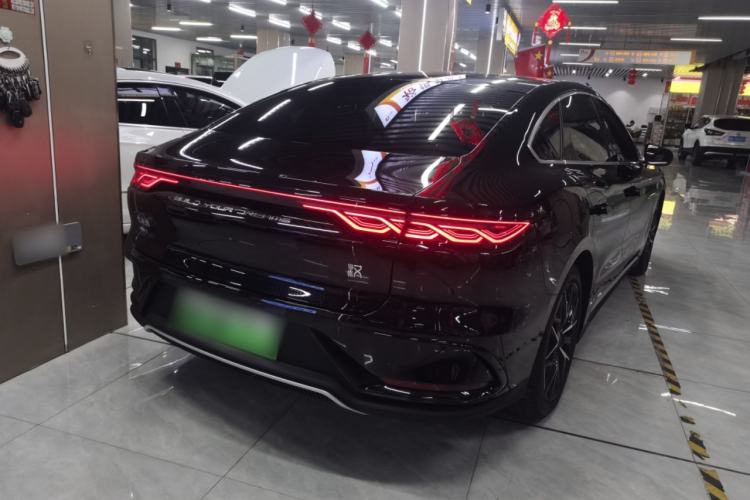 Used BYD Han 2025 DM-i 125KM Prestige Model
