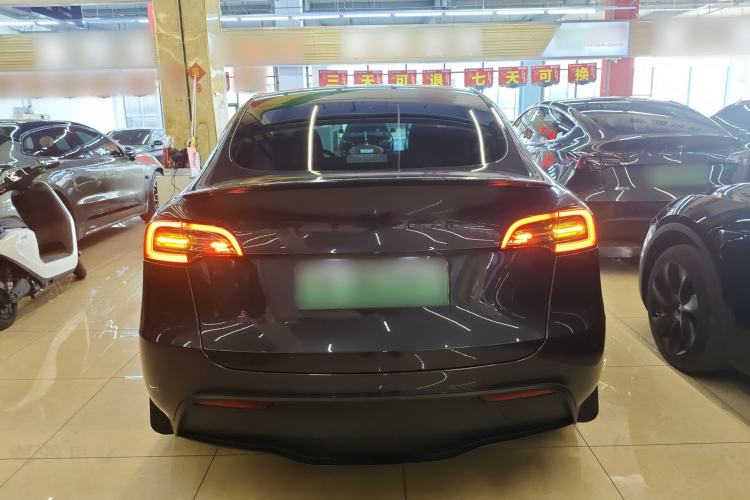 Used Tesla Model Y 2024 Rear-Wheel-Drive Version
