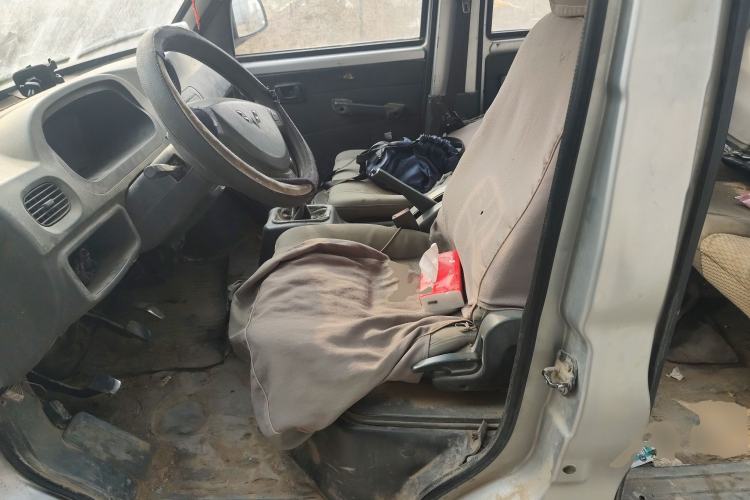 Used Wuling Zhiguang 2010 1.0L New Version Practical Short-Body L2Y