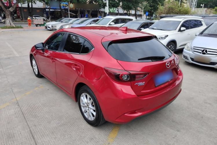 Used Mazda 3 Axela 2017 Hatchback 1.5L Automatic Luxury Model Emission Standard China V
