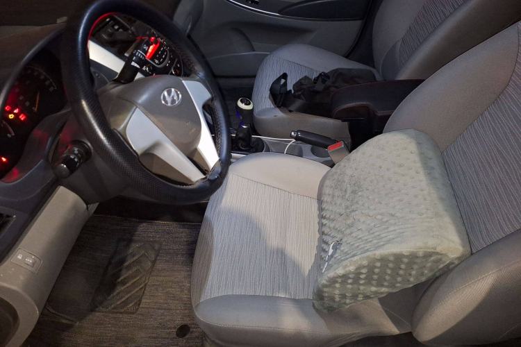 Used Hyundai Verna (older generation) 2014 1.4L Manual Smart GLS Trim
