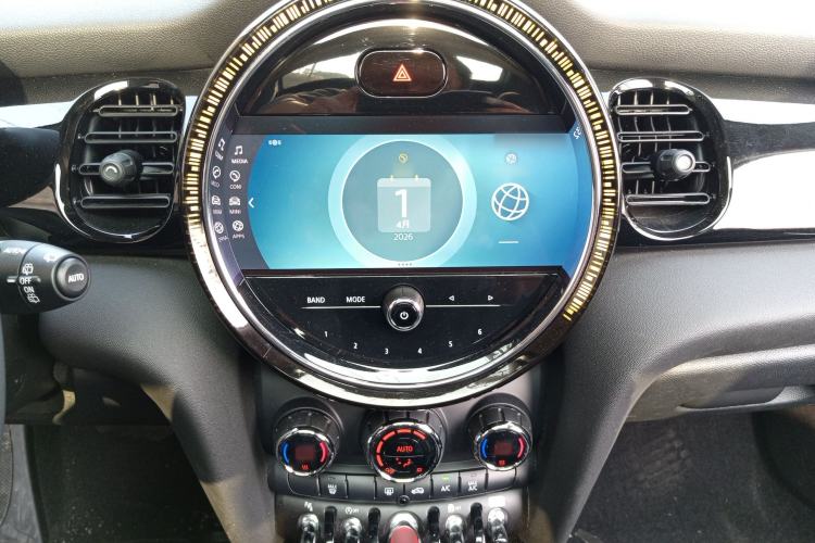 Used MINI 2022 2.0T COOPER S Classic Edition Audio And AC Panel