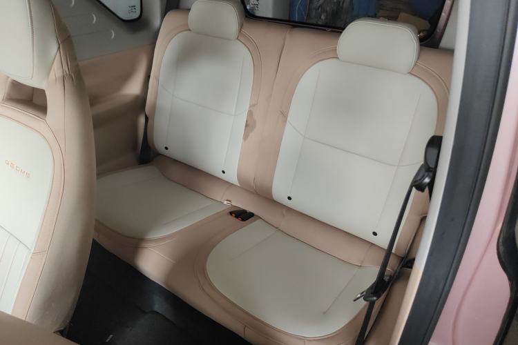 Used Geely Galaxy Panda 2023 Panda Mini 200km Endurance Bear Left Rear Seat