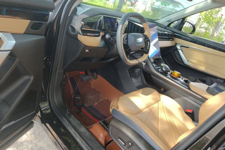 Used Geely Auto FX11 2023 1.5TD DCT Prestige Edition
