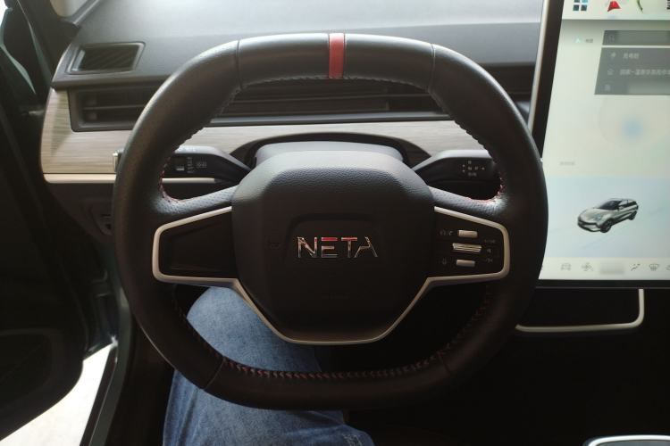 Used NETA V 2021 Standard Range Entertainment Version – Upgraded Model Steering Wheel