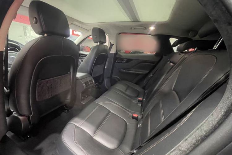 Used Jaguar F-PACE 2019 2.0T Four-Wheel Drive Urban Luxury Edition
