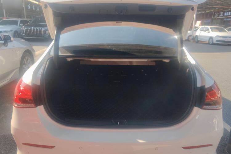 Used Mercedes-Benz A-Class 2022 Second Facelift A 200 L Sport Sedan Fashion Version