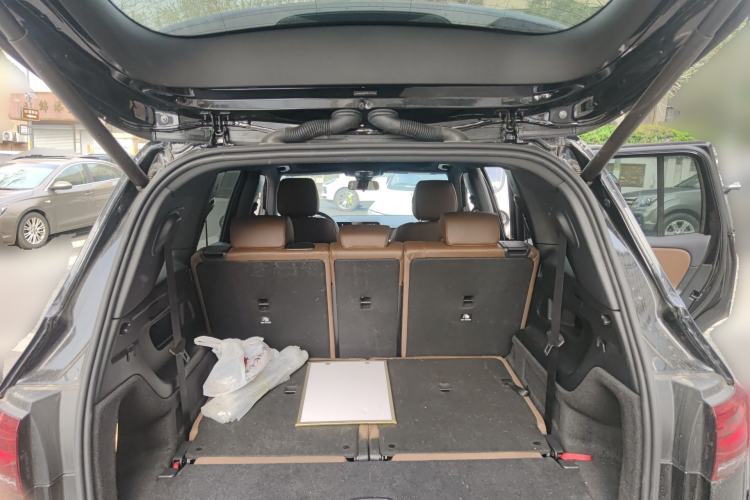 Used Mercedes-Benz GLB 2023 GLB 220 Fashion Model Trunk