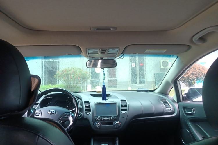 Used Kia K3 2015 1.6L Automatic DLX Headliner