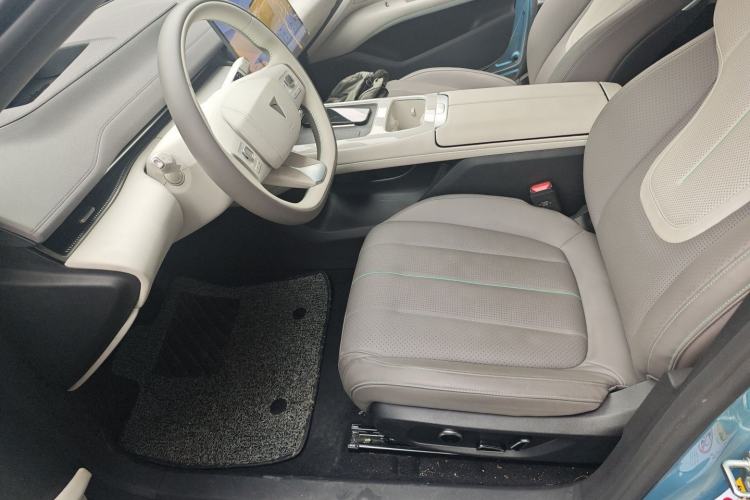 Used Deepal L07 2024 230Max Qiankun Intelligent Driving ADS SE Range-Extended Version Left Front Seat