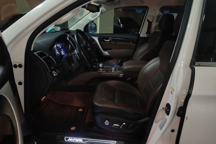 Used Haval H9 2017 2.0T Gasoline 4x4 Luxury 7-Seater
