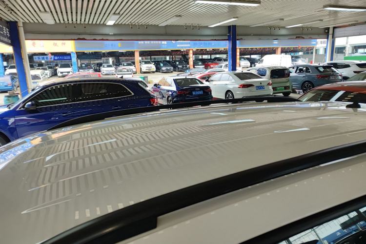 Used Volkswagen Tiguan L 2018 330TSI Automatic Two-Wheel Drive Luxury Edition Roof