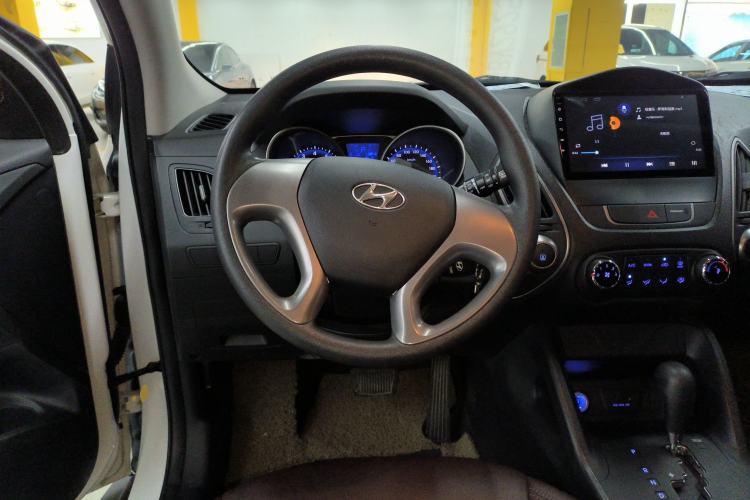 Used Hyundai ix35 2015 2.0L Automatic 2WD Comfort Edition China IV Standard