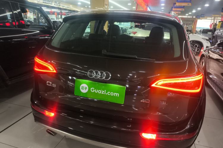 Used Audi Q5 2017 Plus 40 TFSI Technology Model