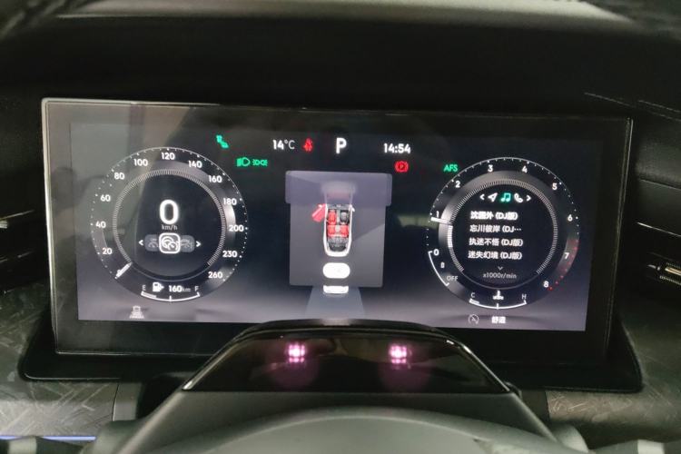 Used Lynk & Co 09 2021 2.0T Halo Six-Seater
