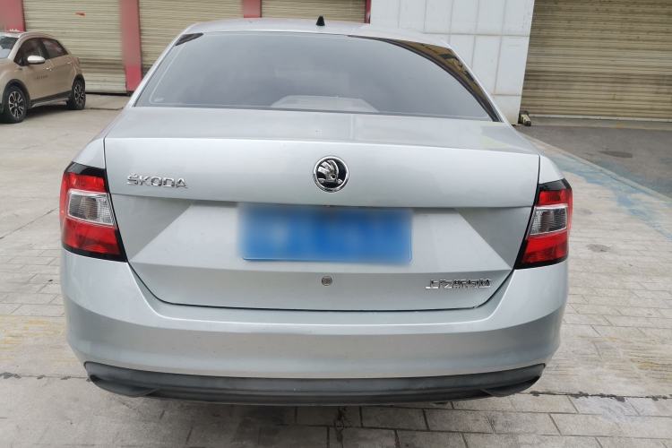 Used Skoda Rapid 2018 1.6L Manual Standard Edition Exterior 4