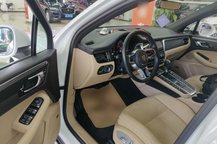 Used Porsche Macan 2021 Macan 2.0T