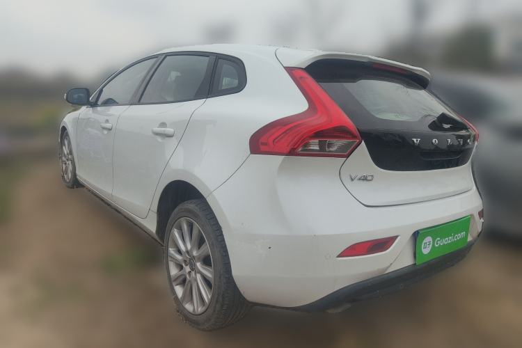 Used Volvo V40 2015 1.6T Zhiyi Edition