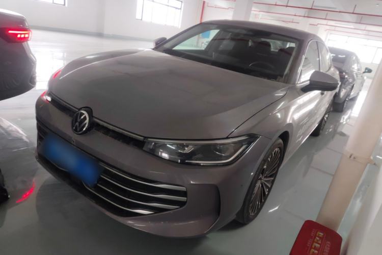 Used Volkswagen Passat 2025 Pro 380TSI Dragon Supreme Edition