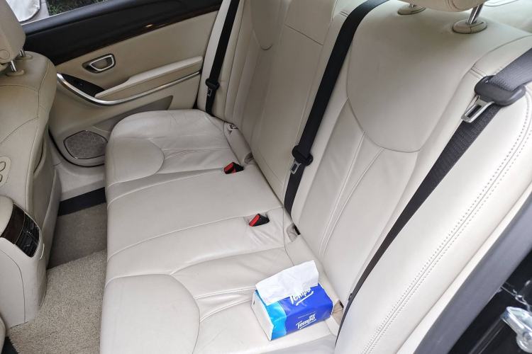 Used Roewe e950 2016 1.4T Luxury Edition Left Rear Seat