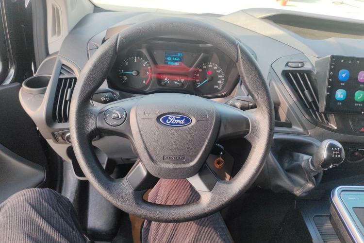 Used Ford Transit 2019 2.0T Diesel Multi-Purpose Commercial Vehicle Short Wheelbase Low Roof 6-Seater China VI Standard