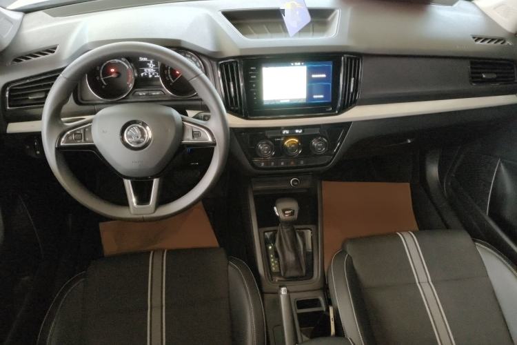 Used Skoda Kamiq 2020 Facelift GT 1.5L Automatic Comfort Edition China VI Standard
