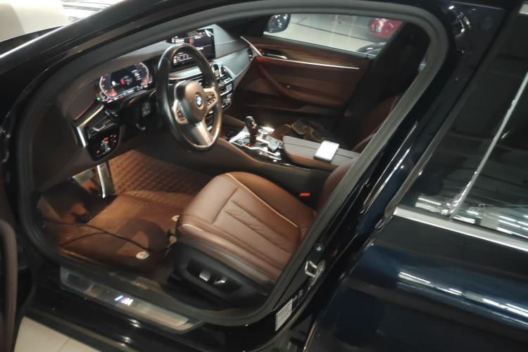 Used BMW 5 Series 2022 Restyled 530Li Leading Edition M Sport Package
